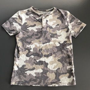 Gap kids boys camouflage T Shirt